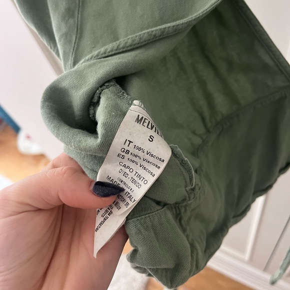 Brandy Melville Open Back Tee - Picture 7 of 8